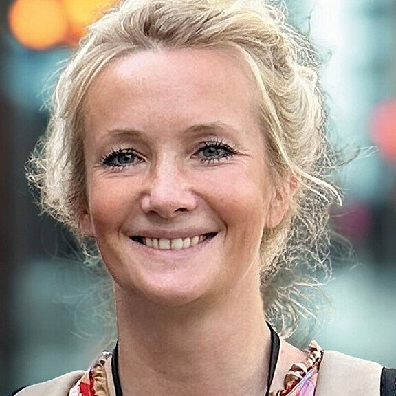 Porträt von Stephanie Kuntze, Fachbereichsleiterin Zentrale Steuerung und Services sowie Familie & Bildung der Stadt Herzberg