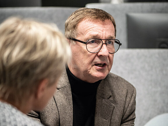 Porträt von Ernst Bürger, IT-Beauftragter der Landesregierung und Staatssekretär im Digitalministerium Brandenburg